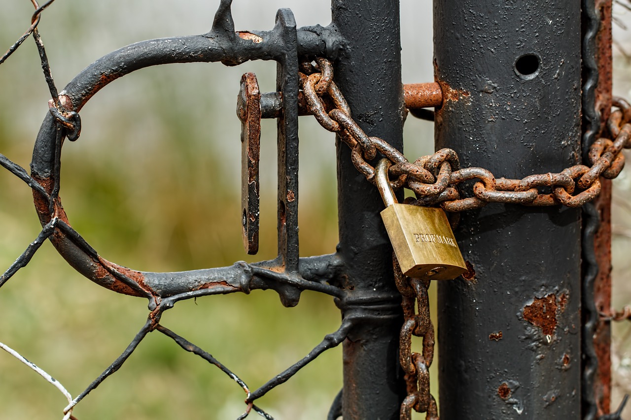 Symfony : empêcher un compte "inactif" de se connecter